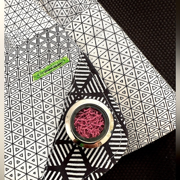 Timeless Moss Cuff Links- Pink - Picture 3 of 11